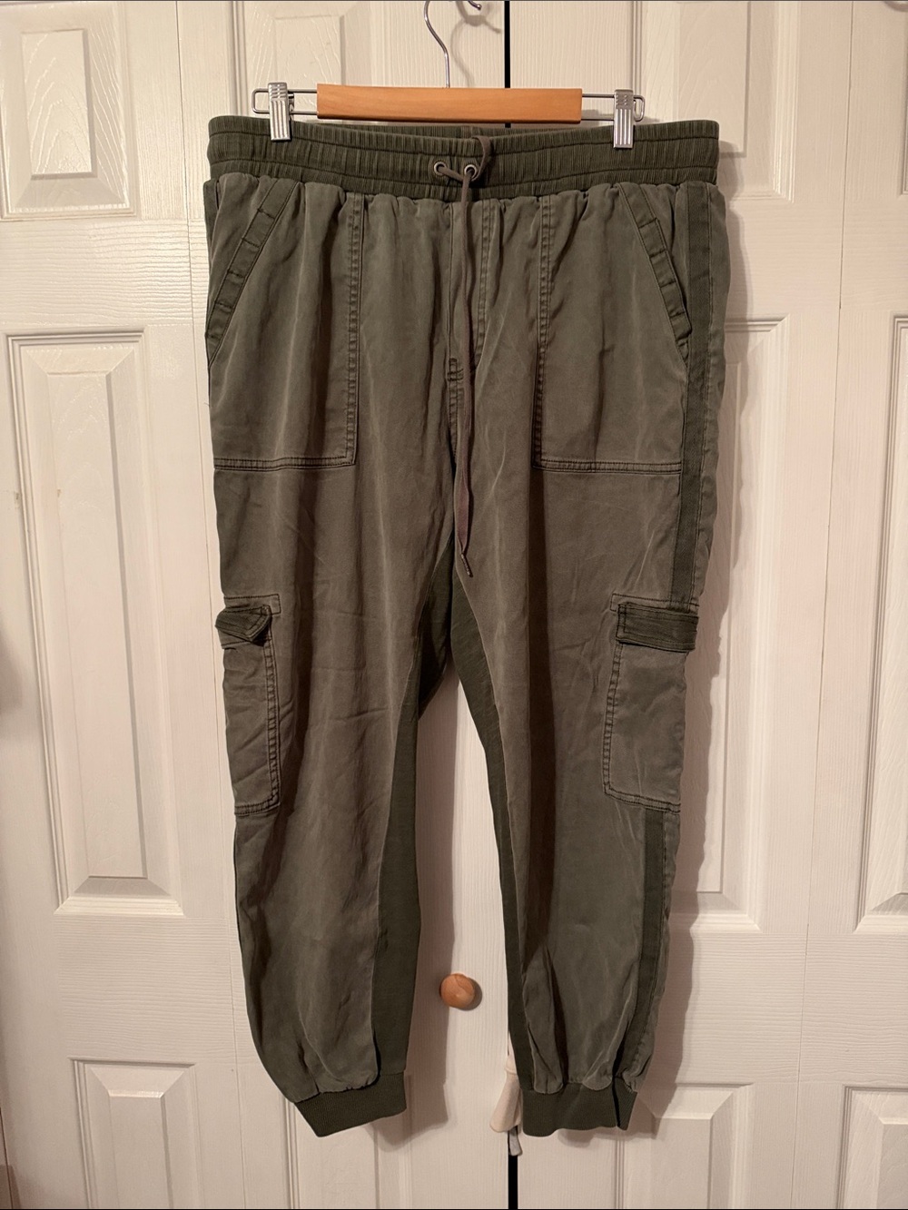 Splendid Olive Cargo Jogger Pants - Drawstring Waist